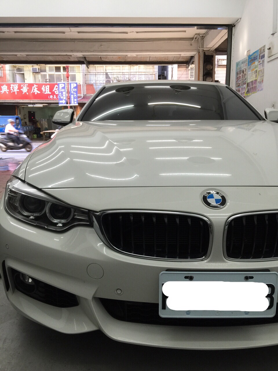 BMW 435I 右前門鈑凹痕修復