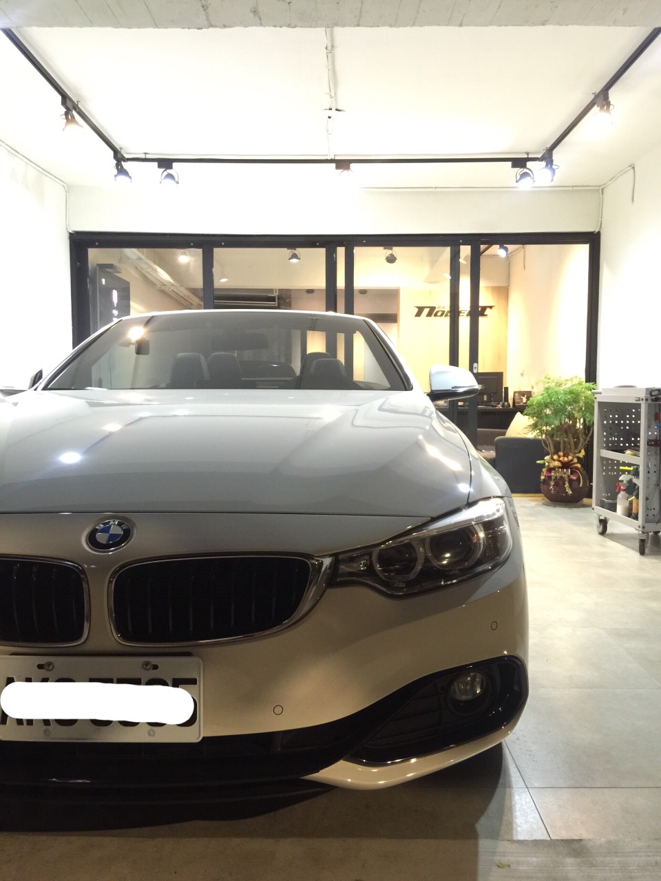 BMW 428I 門鈑凹痕修復