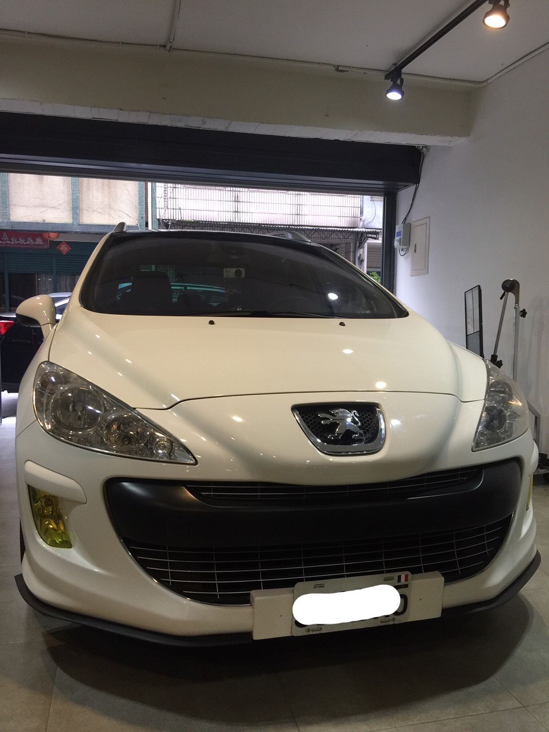 Peugeot 207 CC 後葉子鈑凹痕回復