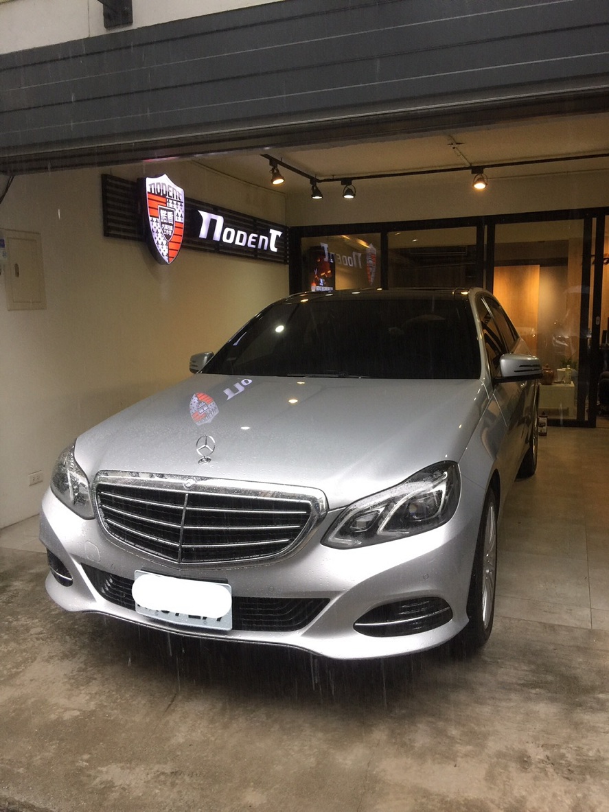 Benz E400 後尾廂凹痕修復