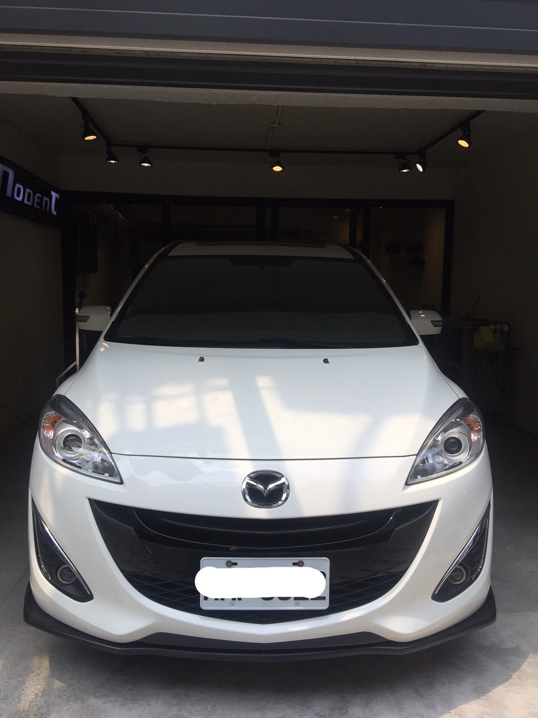 Mazda 5 門鈑凹痕修復