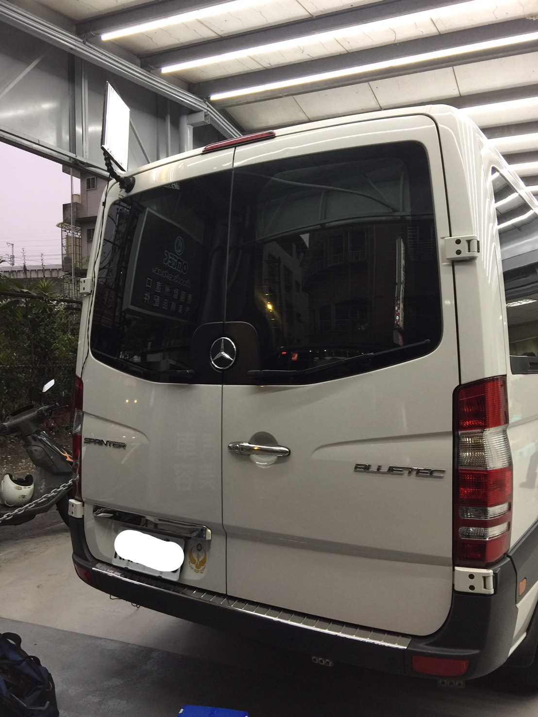 VW Crafter 門鈑凹痕修復