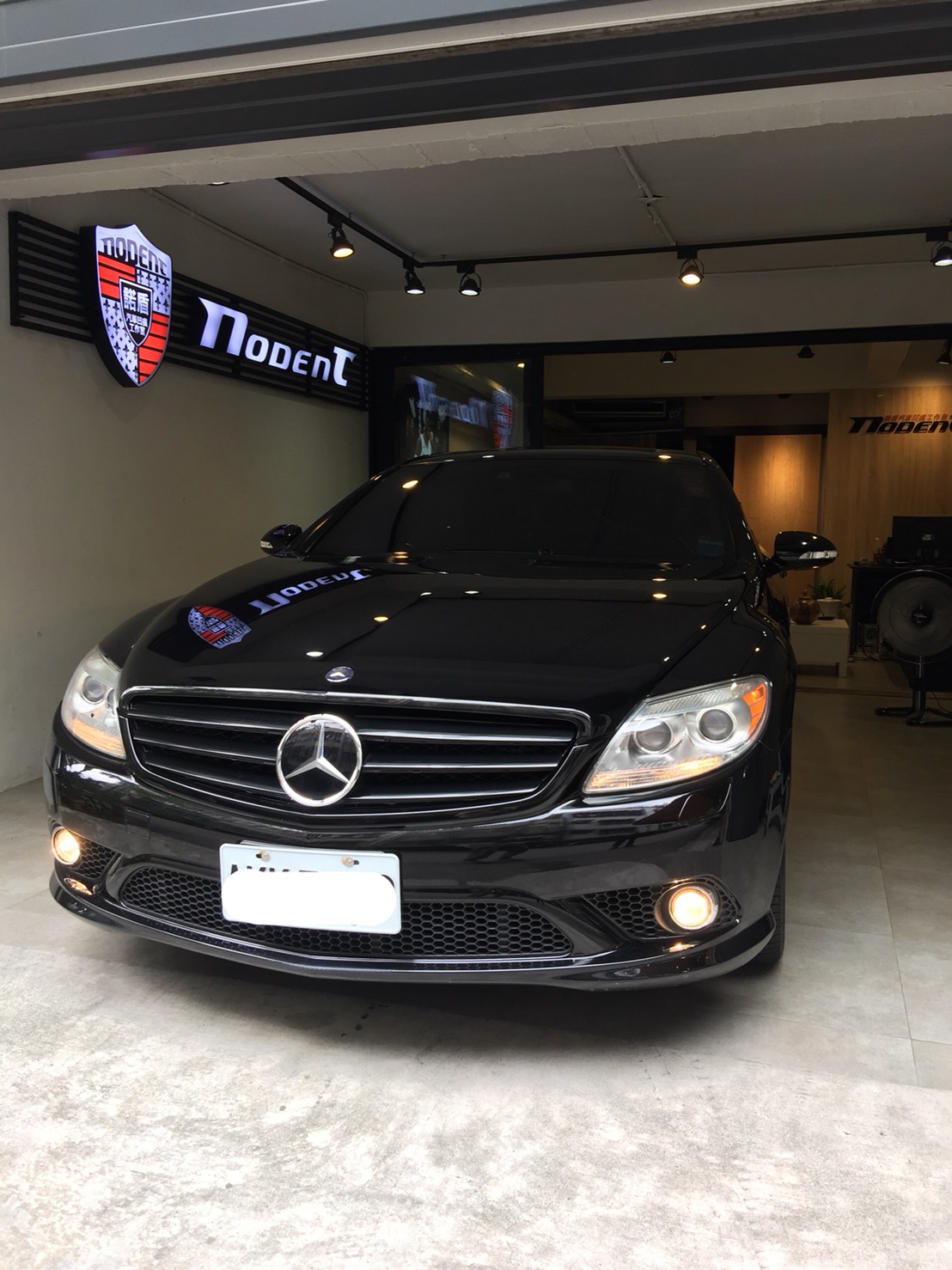 Benz CL550 汽車凹痕修復