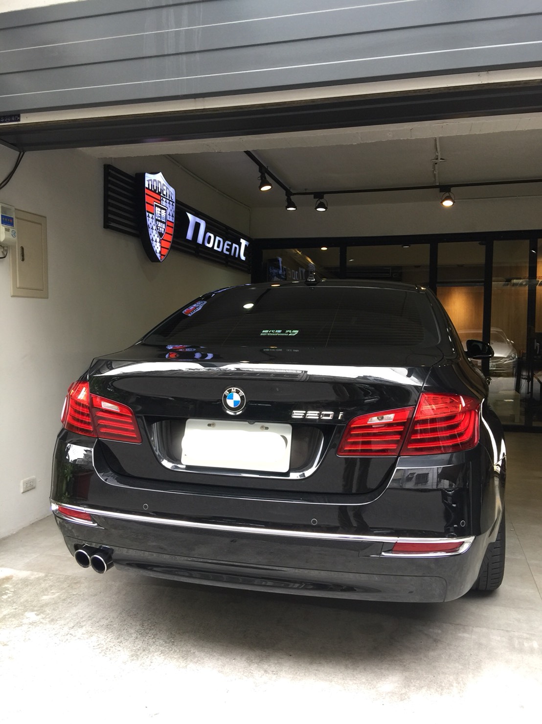 BMW 520I 微鈑金凹痕修復