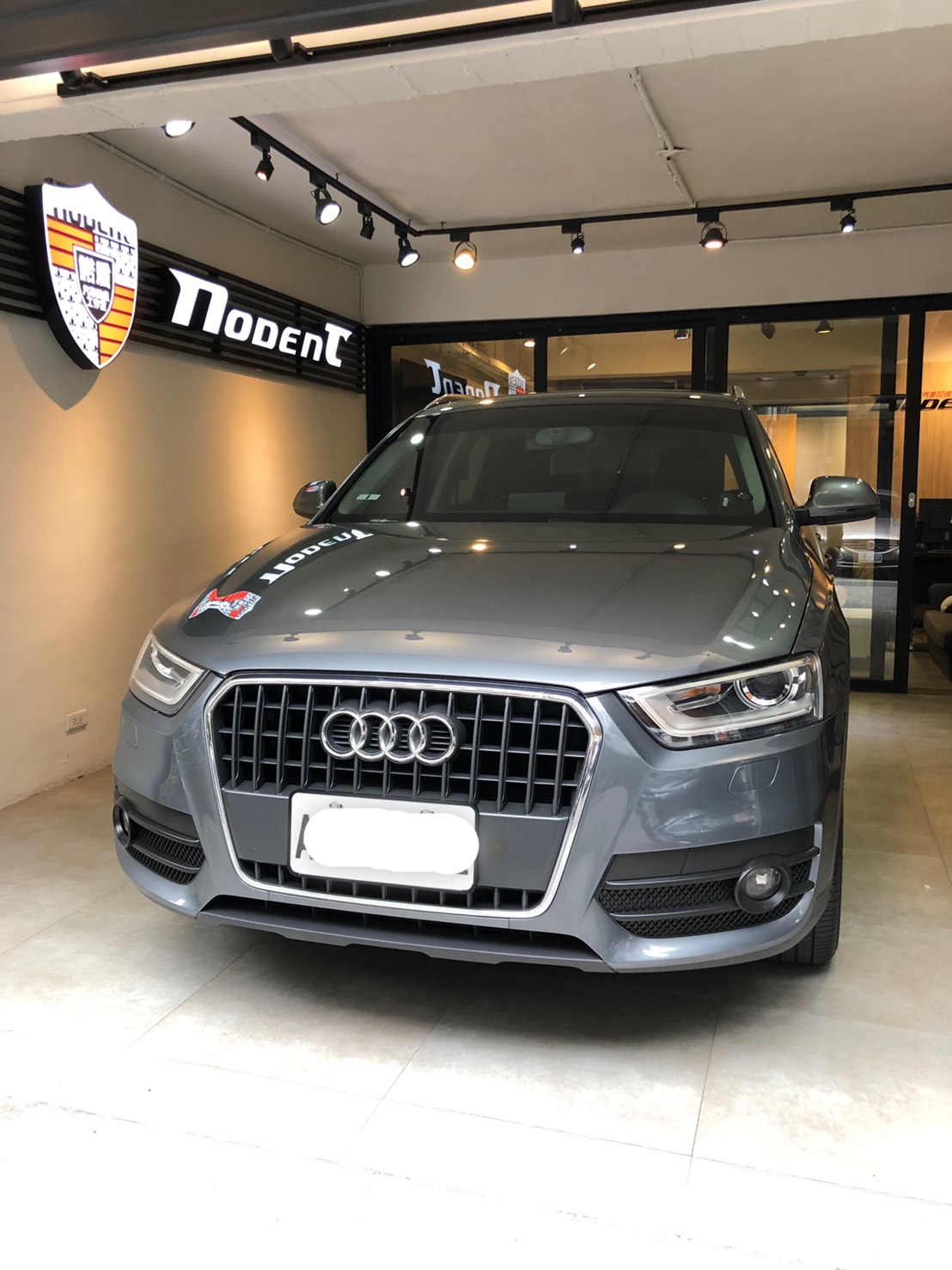 Audi Q3 後葉子鈑凹痕修復