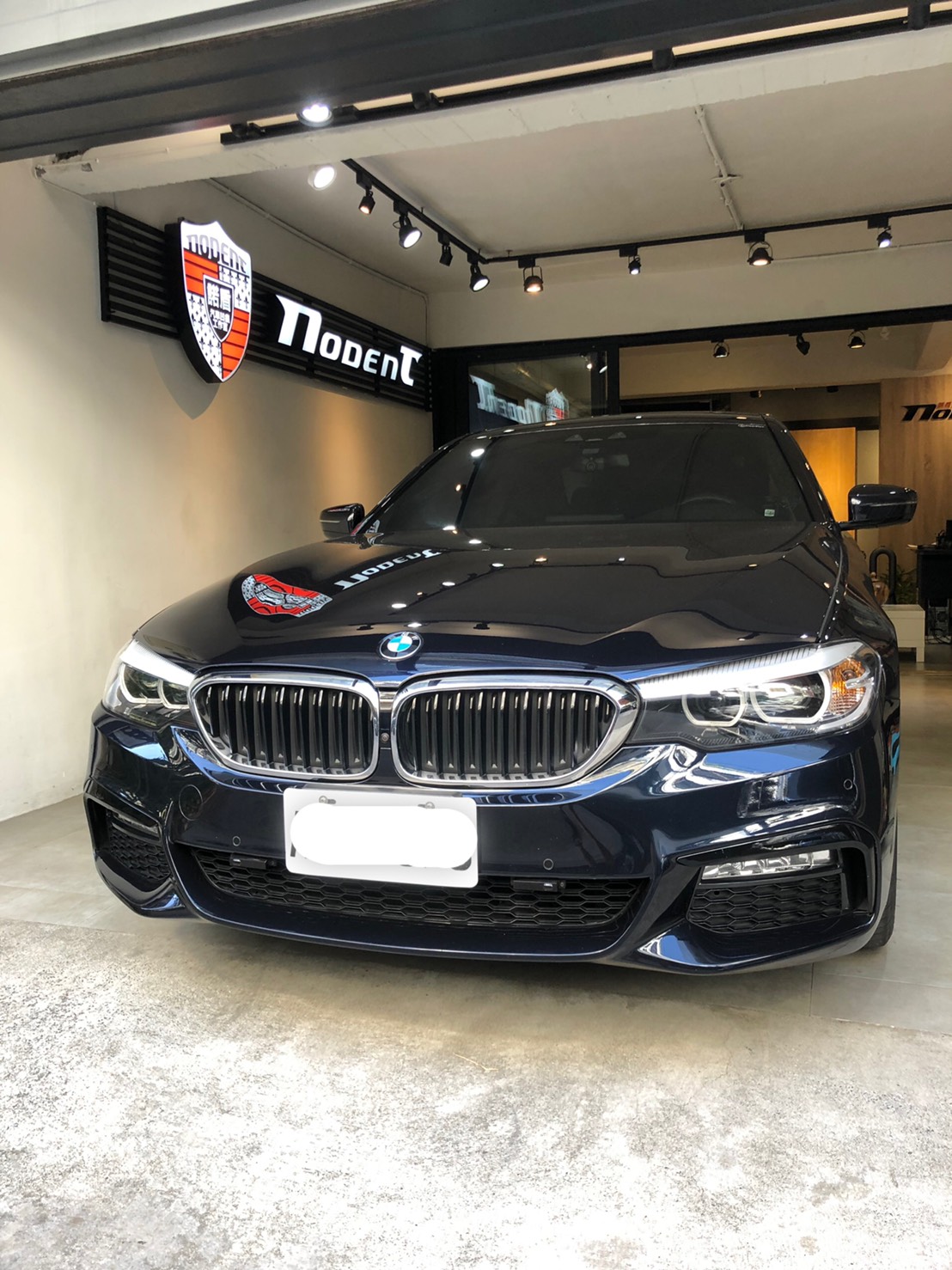 BMW G30 汽車凹痕修復案例