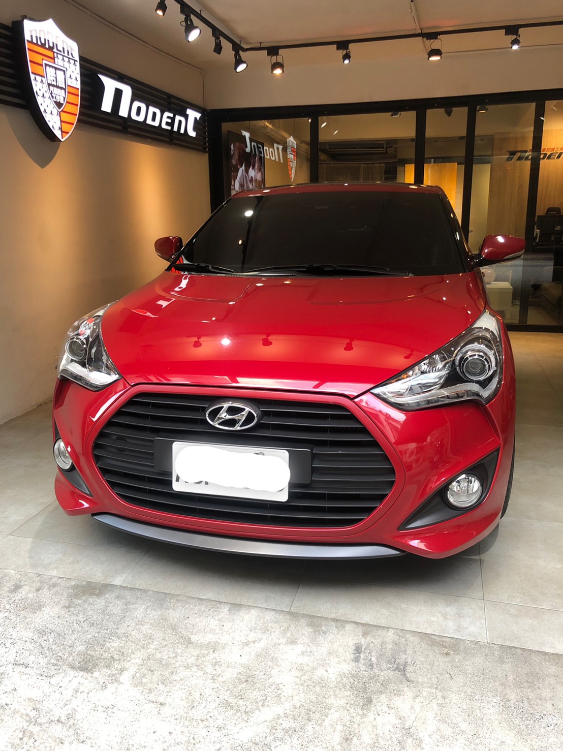 Hyundai Veloster 現代小鋼砲板金修復案例