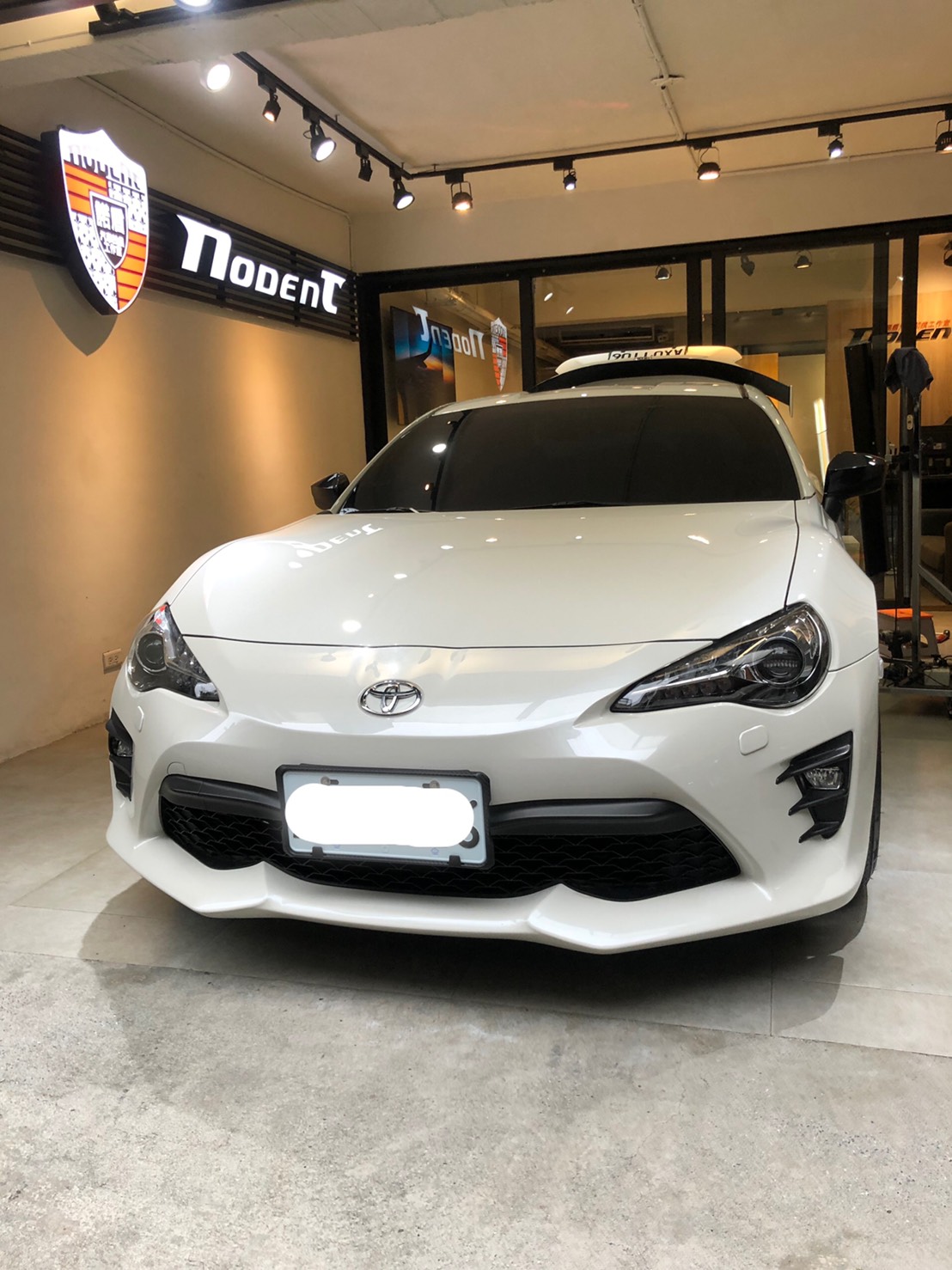 Toyota FT86 門鈑凹痕修復