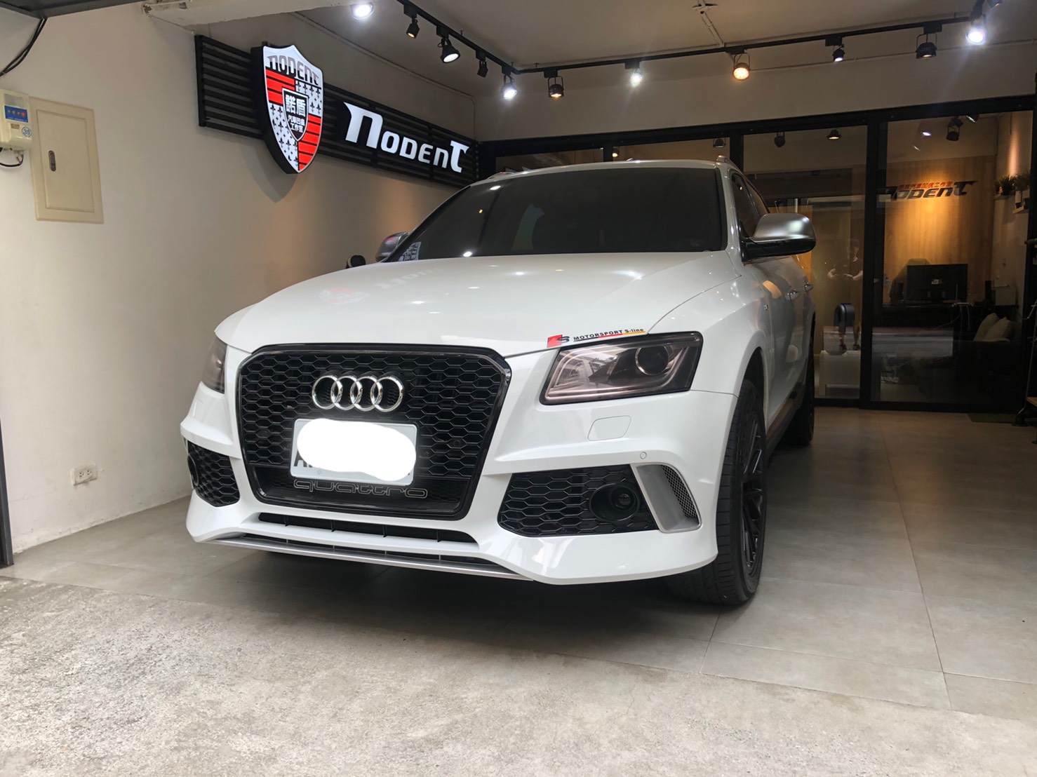 Audi Q5 板金凹痕修復案例