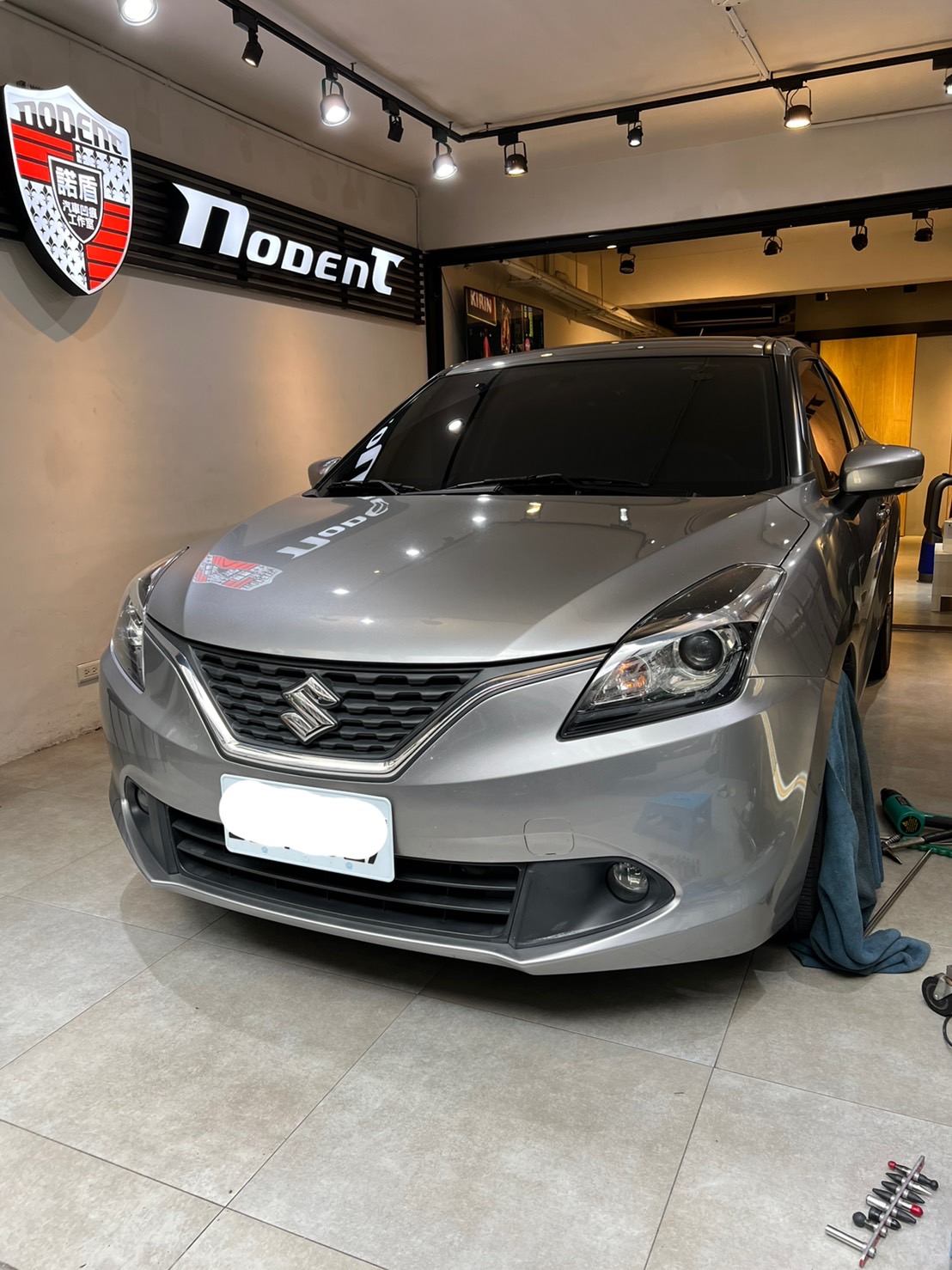 Suzuki Baleno 微板金凹痕修復案例