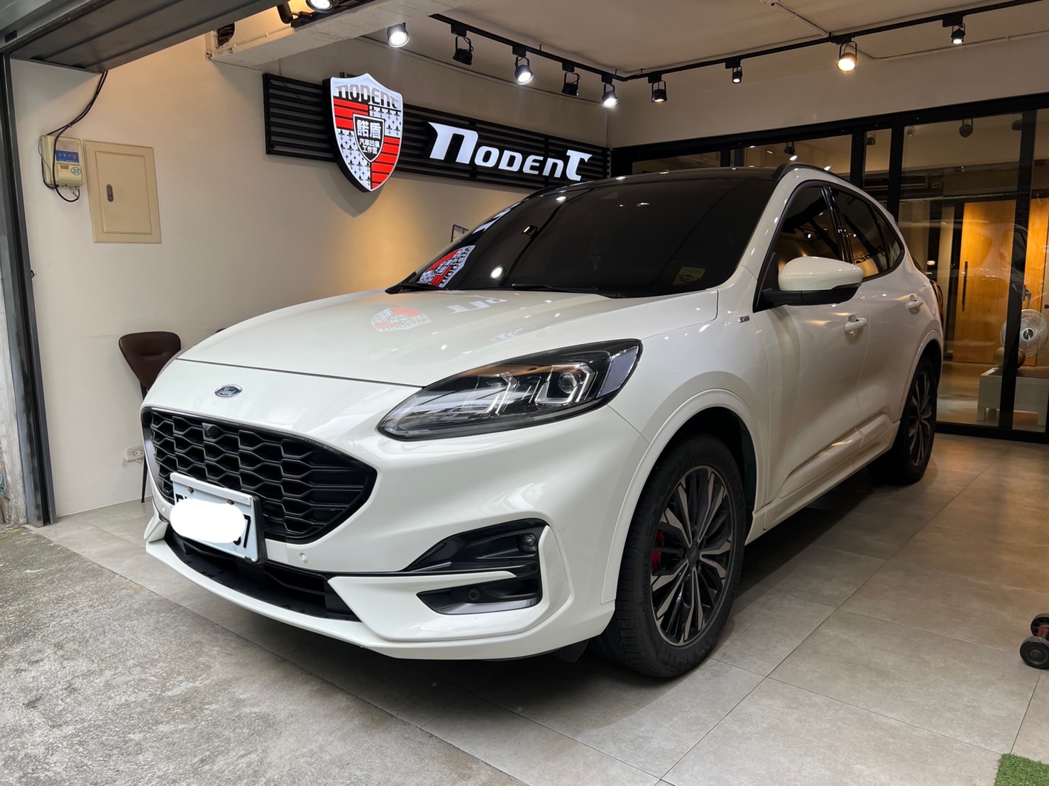 Ford Kuga 全車凹痕修復